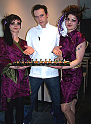 Oliver Lange, genannt "Ollysan", öffnete das Kokoro am 3.4.2009 (Foto. Marikka-Laila Maisel)